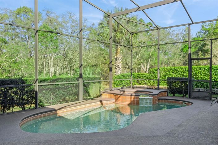 Image No.33-5 Bed House for sale