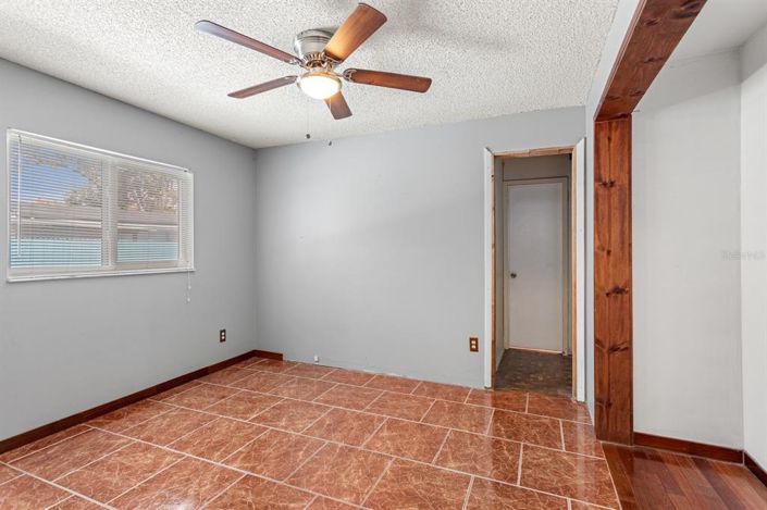 Image No.10-Maison de 4 chambres à vendre à Saint John