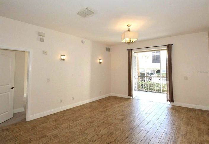 Image No.3-Appartement de 3 chambres à vendre à Saint John