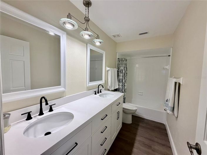 Image No.14-4 Bed House for sale