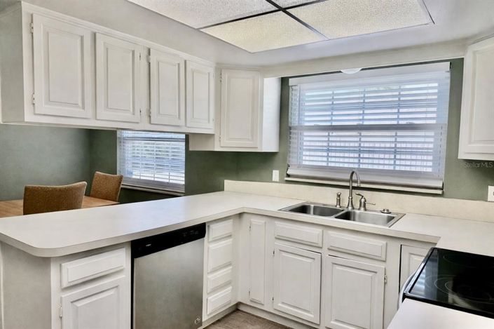 Image No.15-4 Bed House for sale