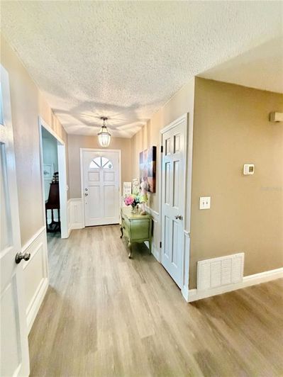 Image No.18-4 Bed House for sale