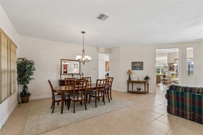 Image No.11-3 Bed House for sale