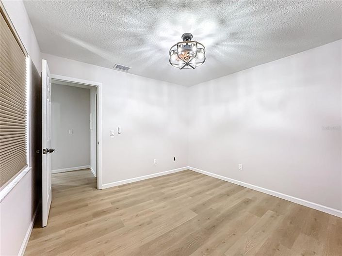 Image No.19-Appartement de 2 chambres à vendre à Saint John