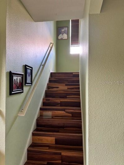 Image No.13-5 Bed House for sale