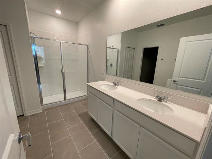 Image No.23-4 Bed House for sale