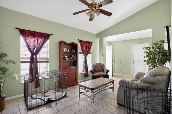 Image No.13-3 Bed House for sale