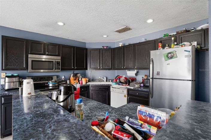 Image No.15-3 Bed House for sale