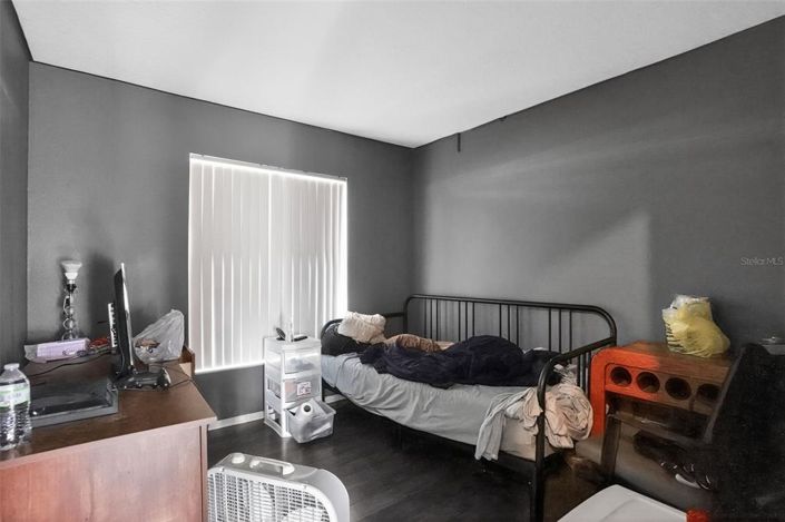 Image No.24-3 Bed House for sale