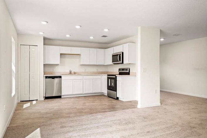 Image No.19-3 Bed House for sale