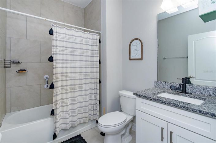 Image No.17-4 Bed House for sale