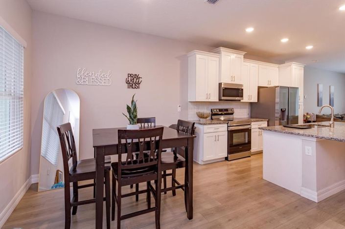 Image No.2-4 Bed House for sale