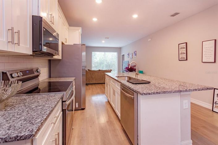 Image No.7-4 Bed House for sale