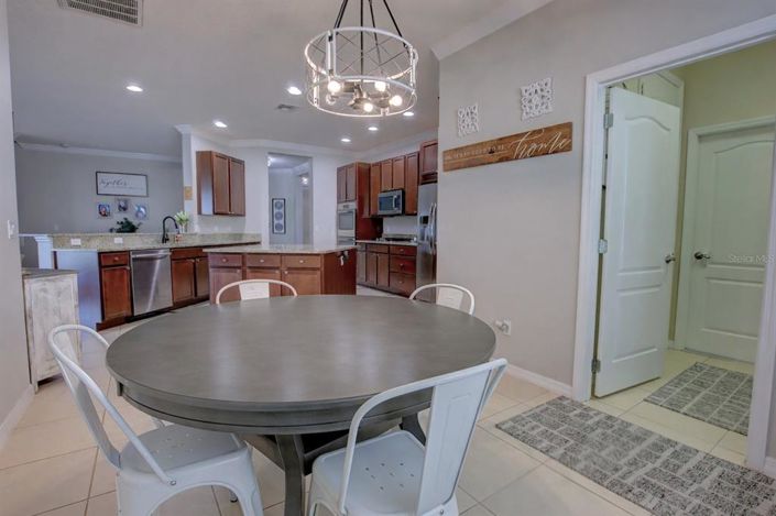 Image No.16-4 Bed House for sale