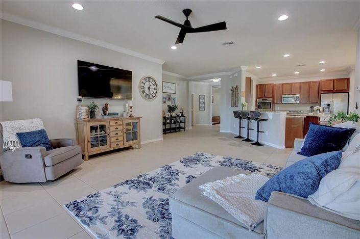 Image No.8-4 Bed House for sale