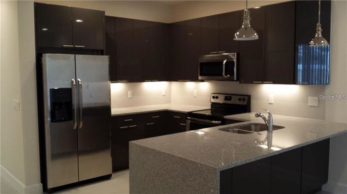 Image No.5-Maison de ville de 3 chambres à vendre à Saint John