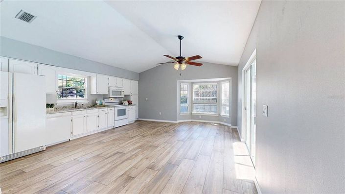 Image No.21-4 Bed House for sale