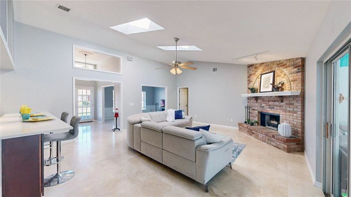 Image No.28-4 Bed House for sale