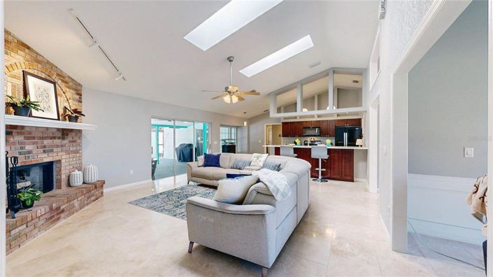 Image No.32-4 Bed House for sale