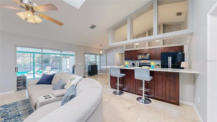 Image No.4-4 Bed House for sale