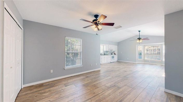 Image No.50-4 Bed House for sale