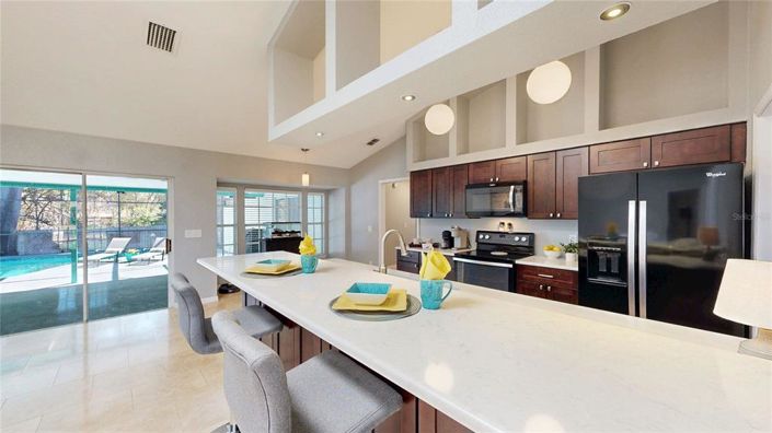 Image No.6-4 Bed House for sale