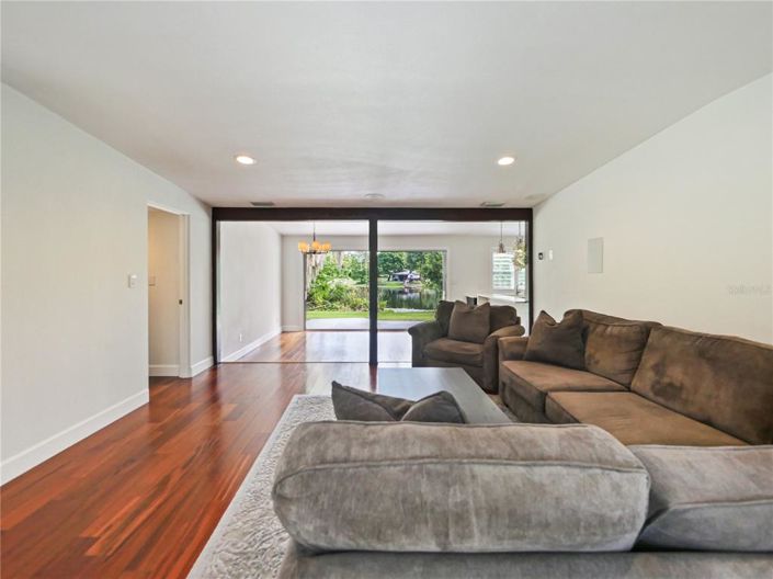 Image No.3-3 Bed House for sale