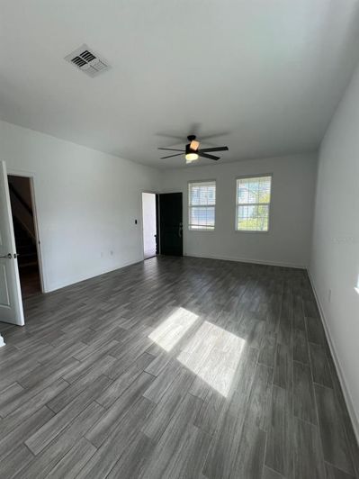 Image No.6-5 Bed House for sale