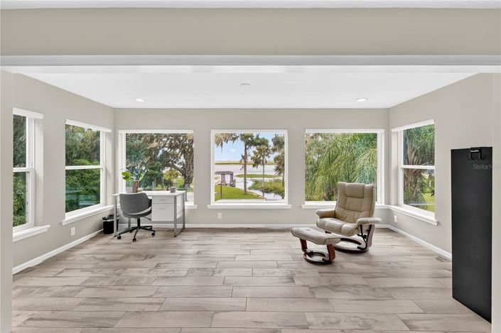 Image No.14-5 Bed House for sale