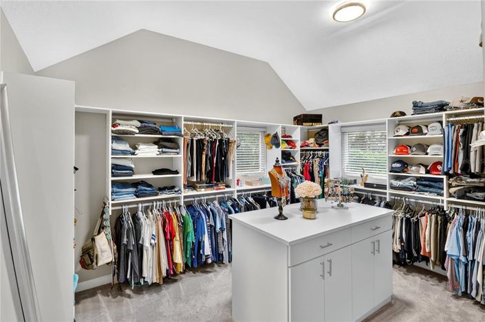 Image No.16-5 Bed House for sale