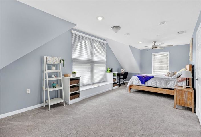 Image No.22-5 Bed House for sale