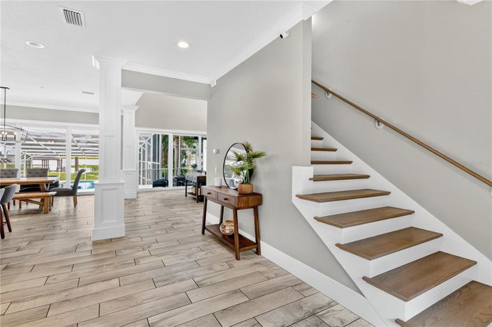 Image No.7-5 Bed House for sale