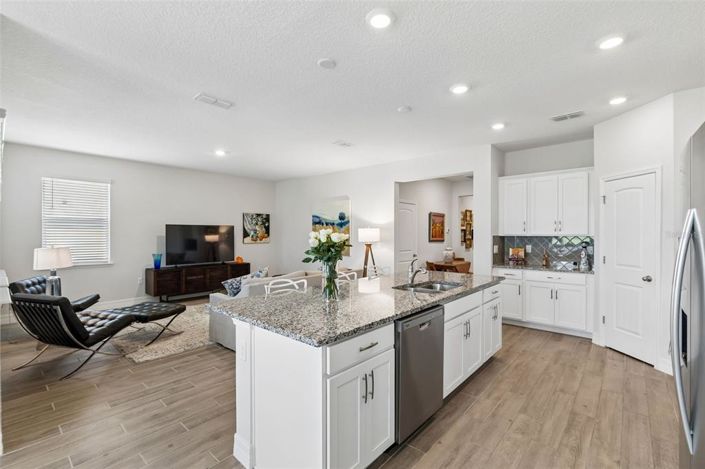 Image No.16-4 Bed House for sale