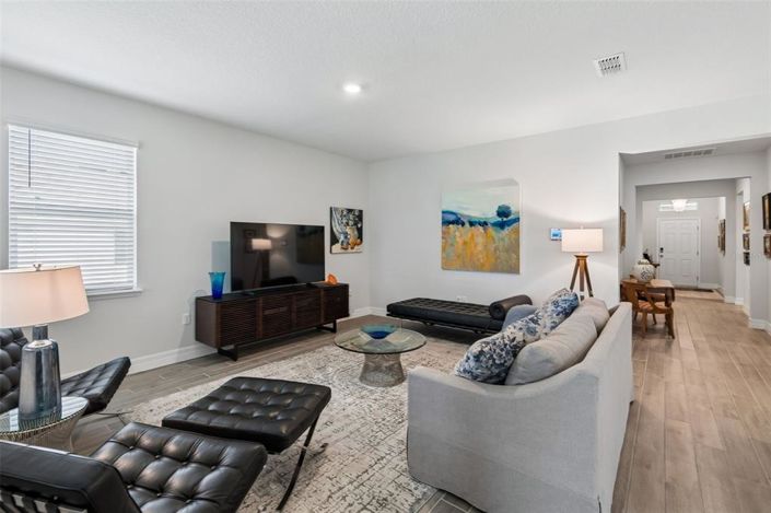 Image No.19-4 Bed House for sale