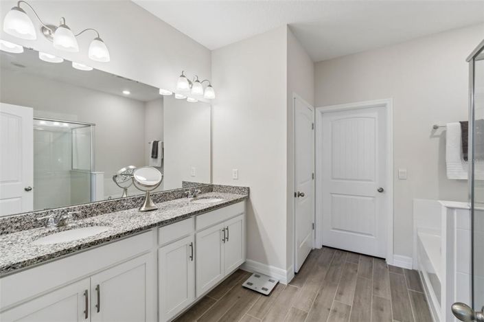 Image No.32-4 Bed House for sale