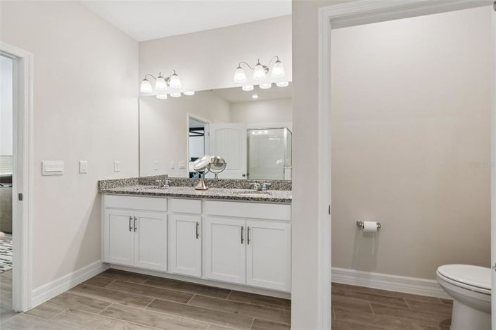 Image No.38-4 Bed House for sale