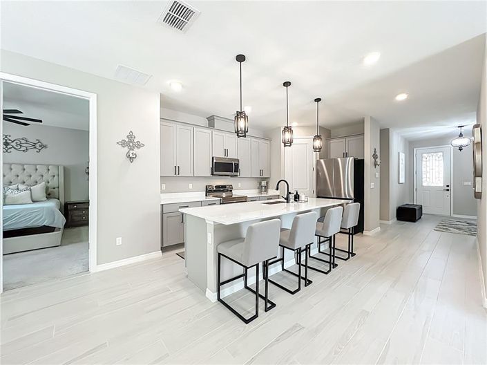 Image No.17-4 Bed House for sale