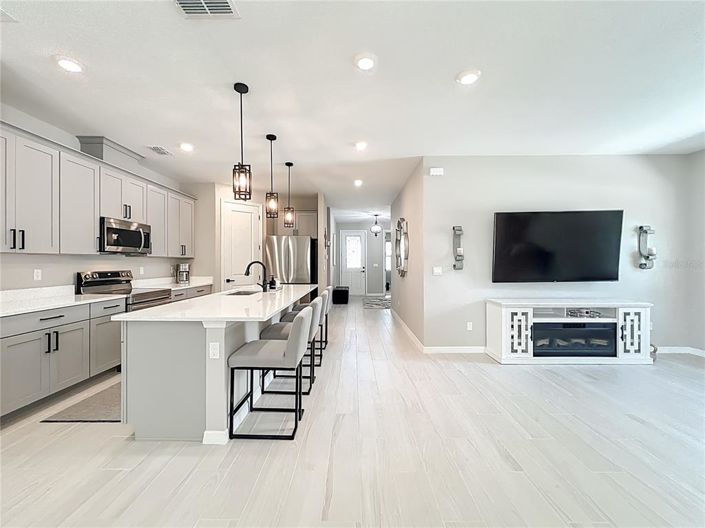 Image No.18-4 Bed House for sale