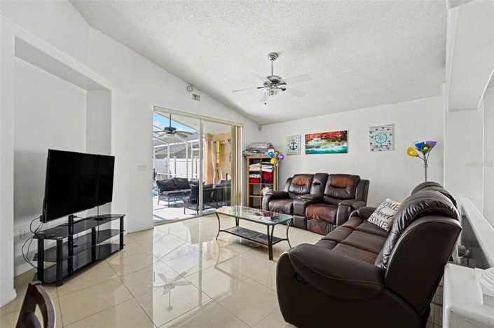 Image No.5-Maison de 4 chambres à vendre à Saint John