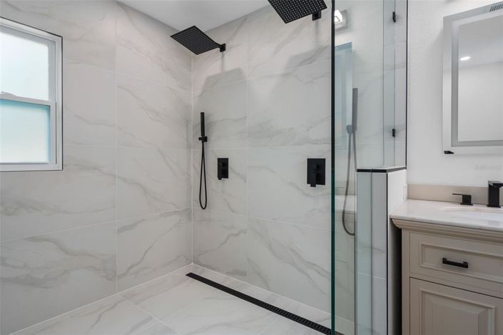 Image No.14-3 Bed House for sale