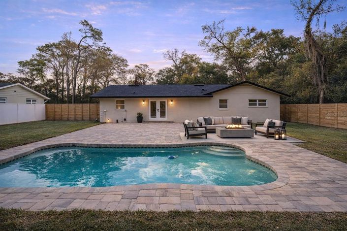 Image No.2-3 Bed House for sale