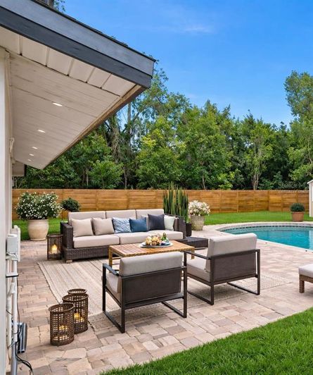 Image No.21-3 Bed House for sale