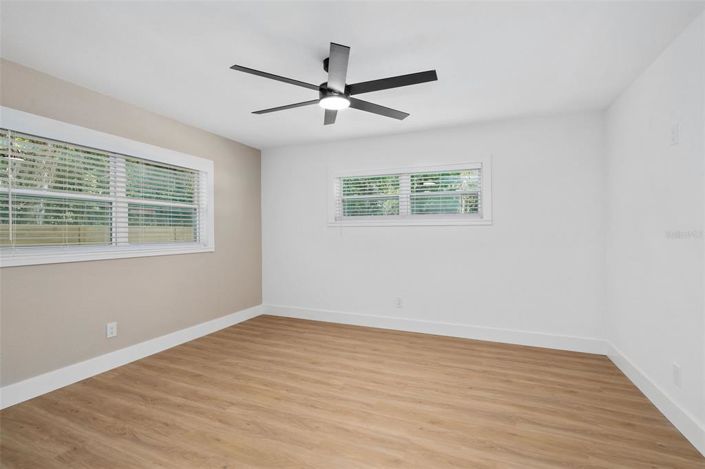 Image No.34-3 Bed House for sale