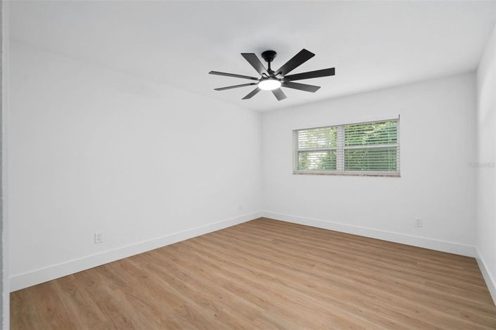 Image No.38-3 Bed House for sale