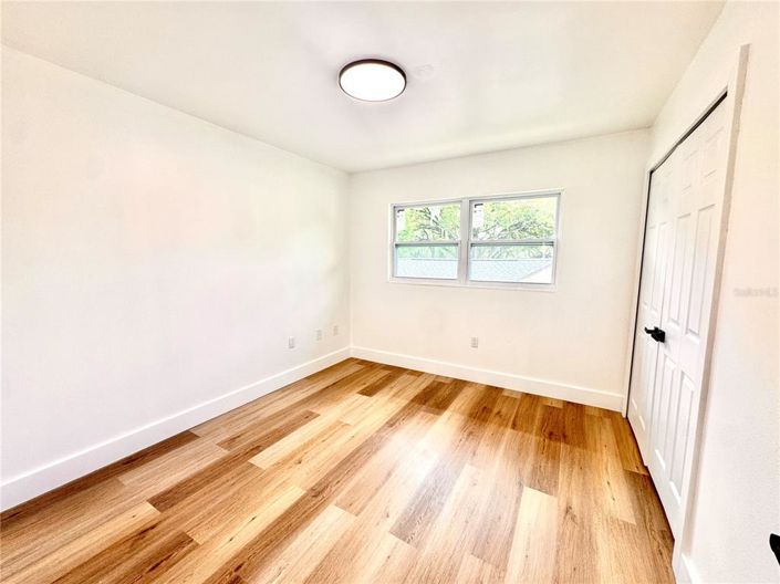 Image No.11-4 Bed House for sale