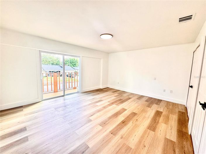 Image No.13-4 Bed House for sale