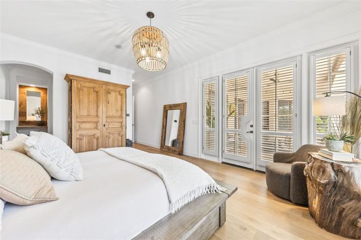 Image No.17-6 Bed House for sale