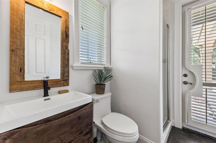 Image No.27-6 Bed House for sale