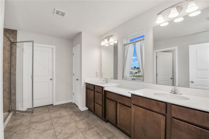 Image No.25-Maison de 4 chambres à vendre à Saint John