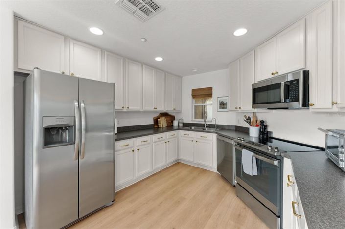 Image No.17-Maison de ville de 3 chambres à vendre à Saint John